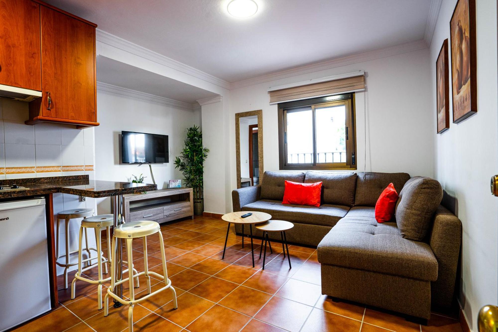 Hotel apartamentowy Village *