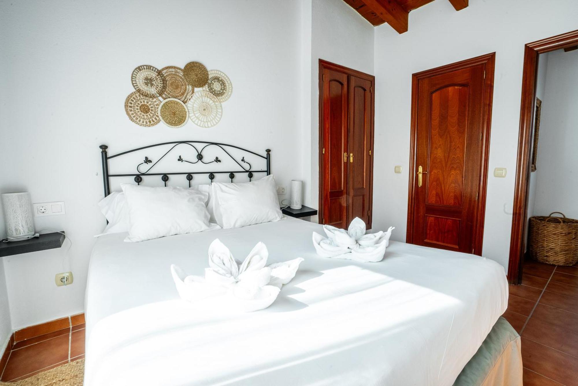 Aparthotel Village *